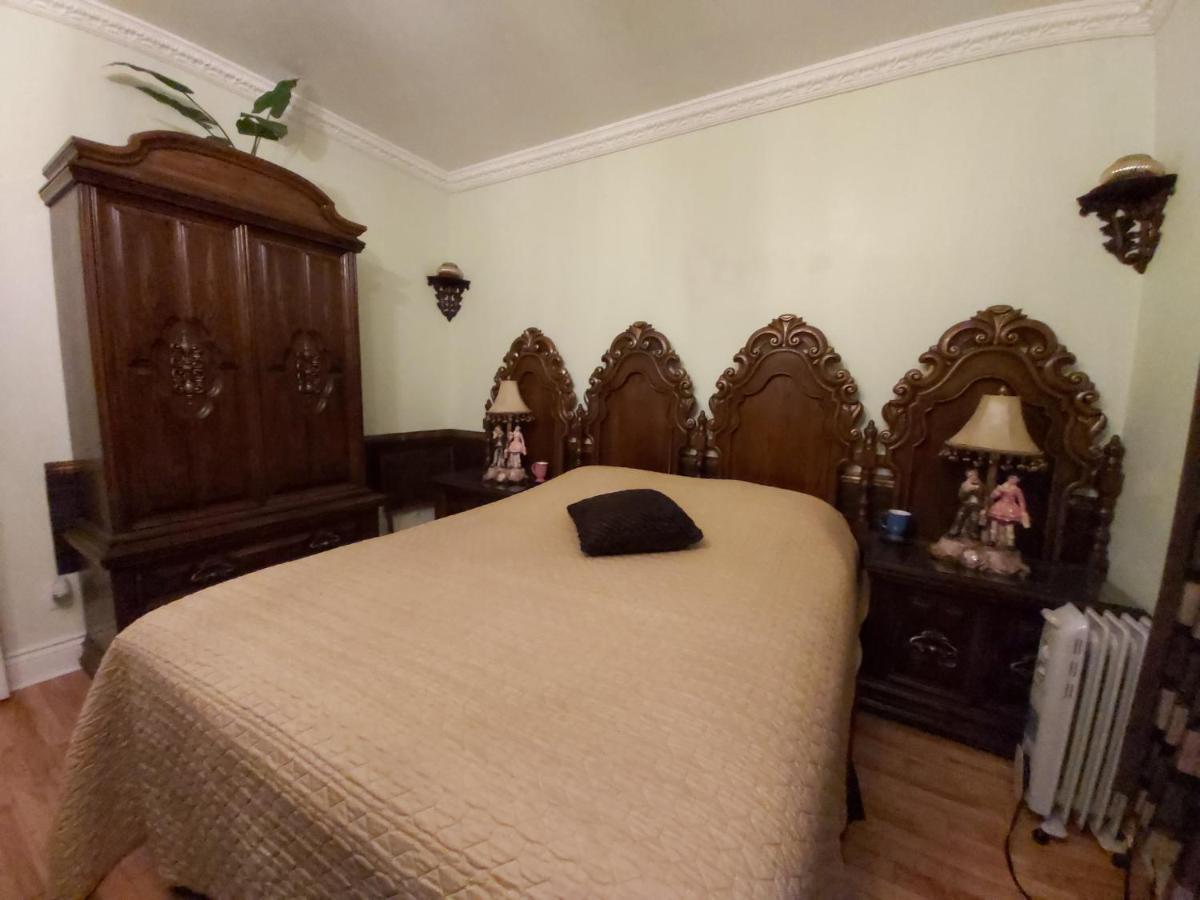 Lovely Classic Room มอนทรีอัล ภายนอก รูปภาพ